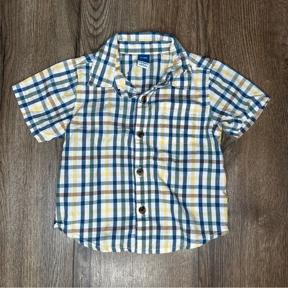 Old Navy Baby Boy Plaid Button Down Shirt 12-18 Months
